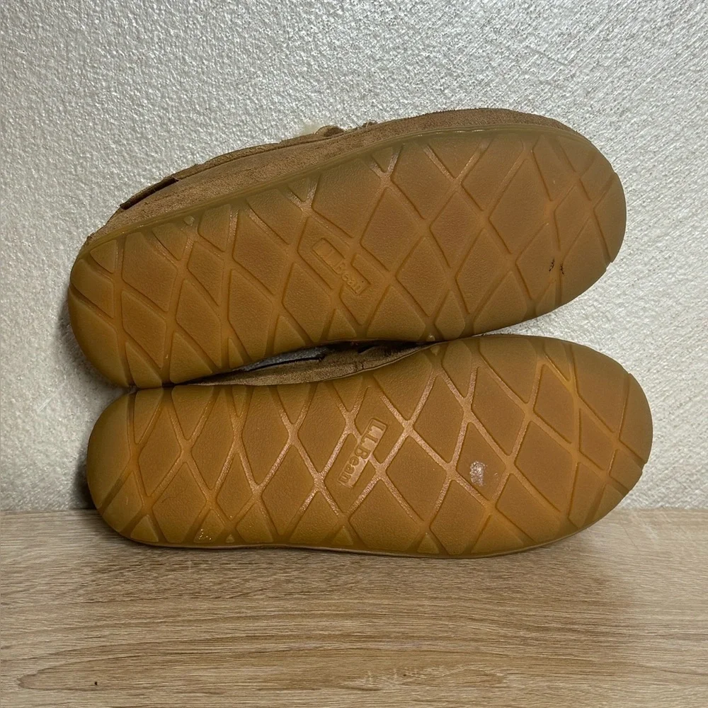 LL Bean Kids 1 Chestnut Wicked Good Moccasins Sheepskin Slippers